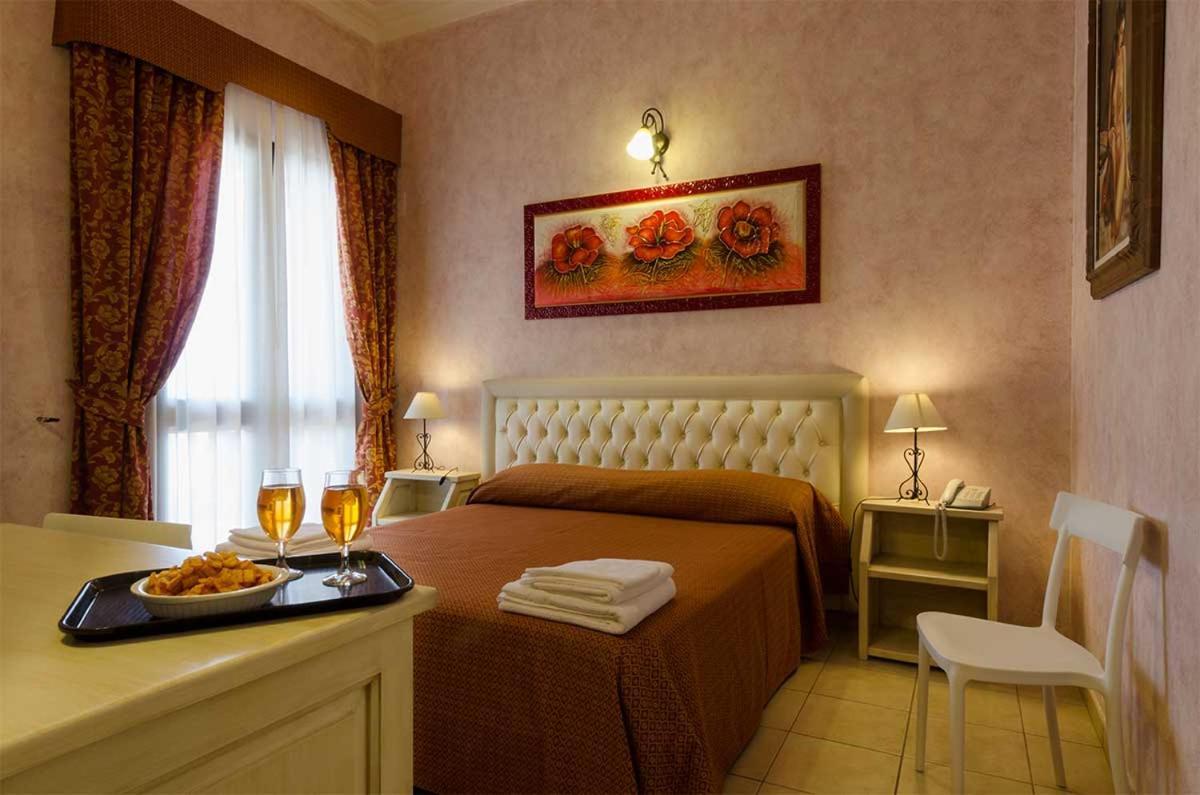 Hotel Salento Gold Beach Marina Di Pescoluse Buitenkant foto