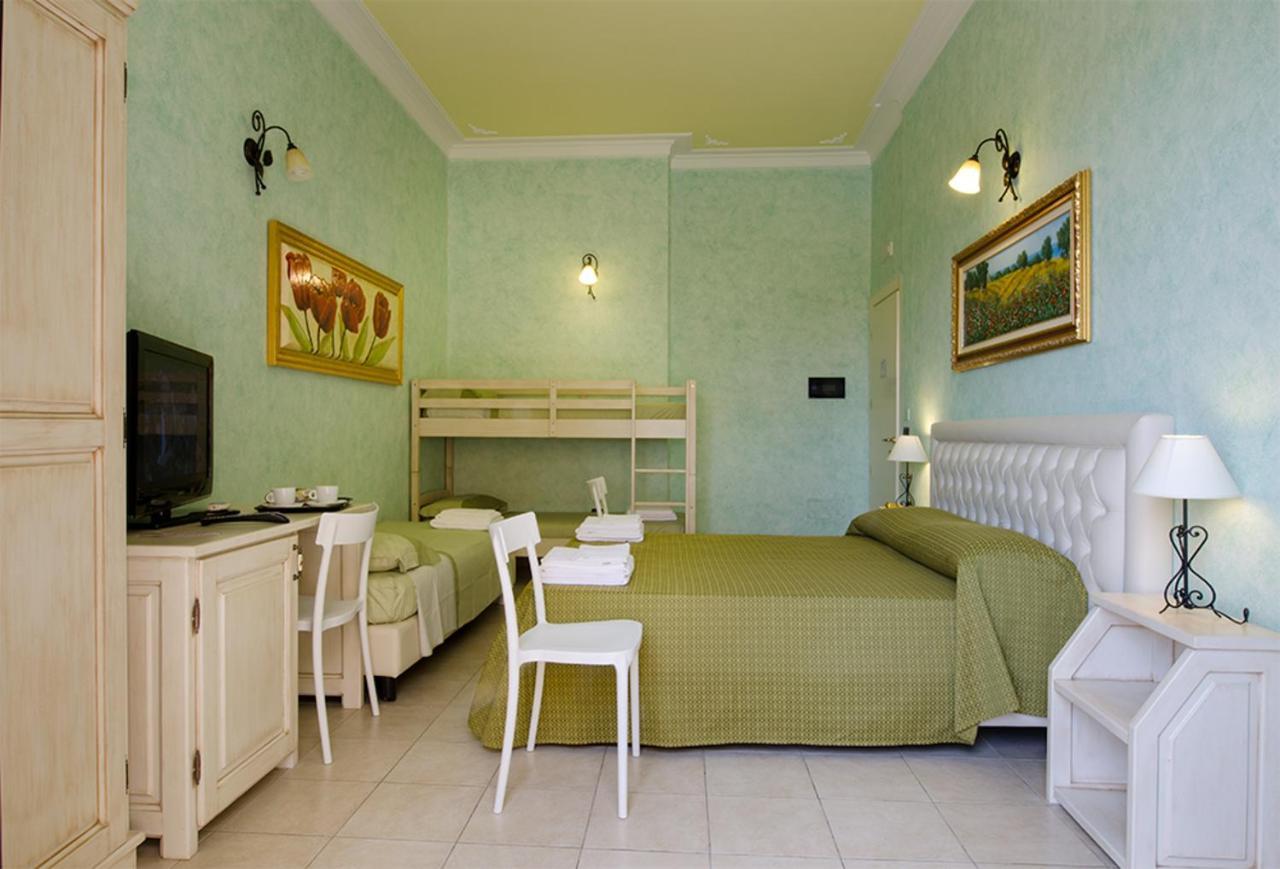 Hotel Salento Gold Beach Marina Di Pescoluse Kamer foto